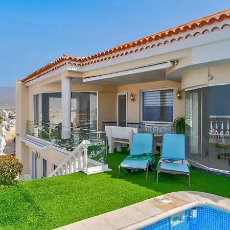 别墅 Marina Luxury Sea View Private Pool & Garden -
