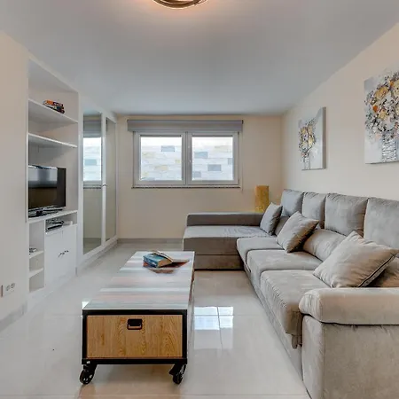 ヴィラ Marina Luxury Sea View Private Pool & Garden - *