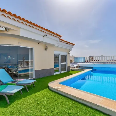 别墅 Marina Luxury Sea View Private Pool & Garden - *