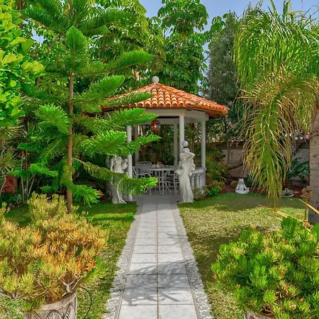 别墅 Marina Luxury Sea View Private Pool & Garden - 阿德耶