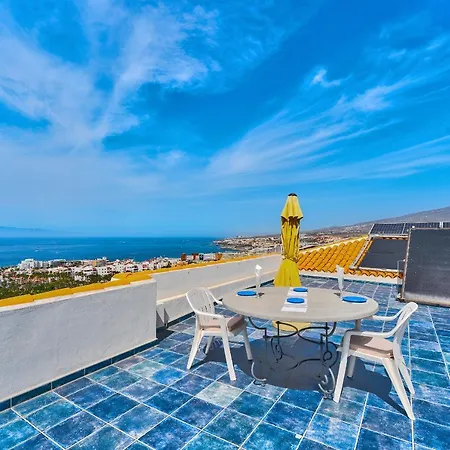 Marina Luxury Sea View Private Pool & Garden -