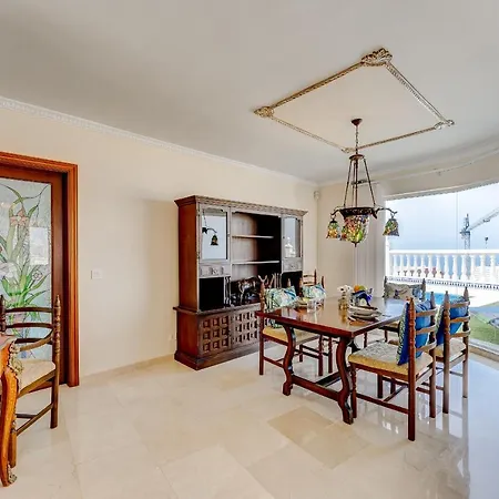 Marina Luxury Sea View Private Pool & Garden - *